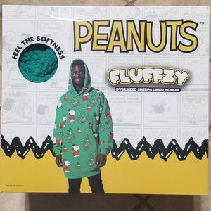 MAD Engine x Peanuts Christmas Snoopy Oversized Sherpa Lined Plush Hoodie